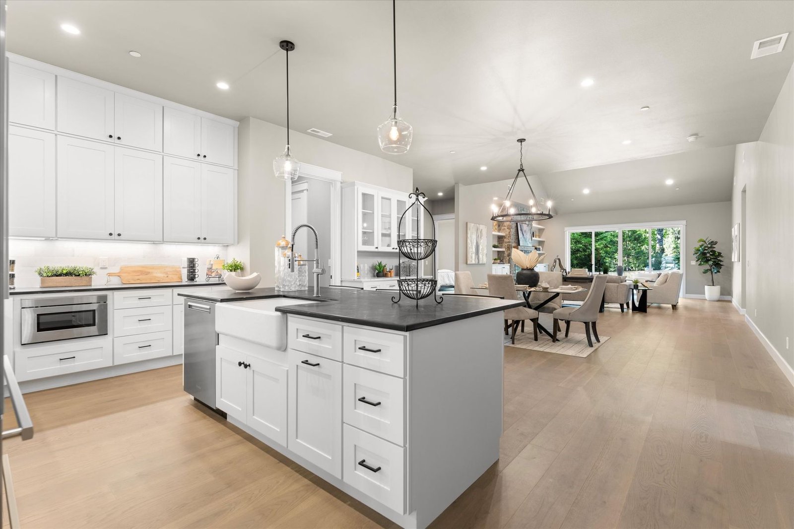 Open concept dining and kitchen